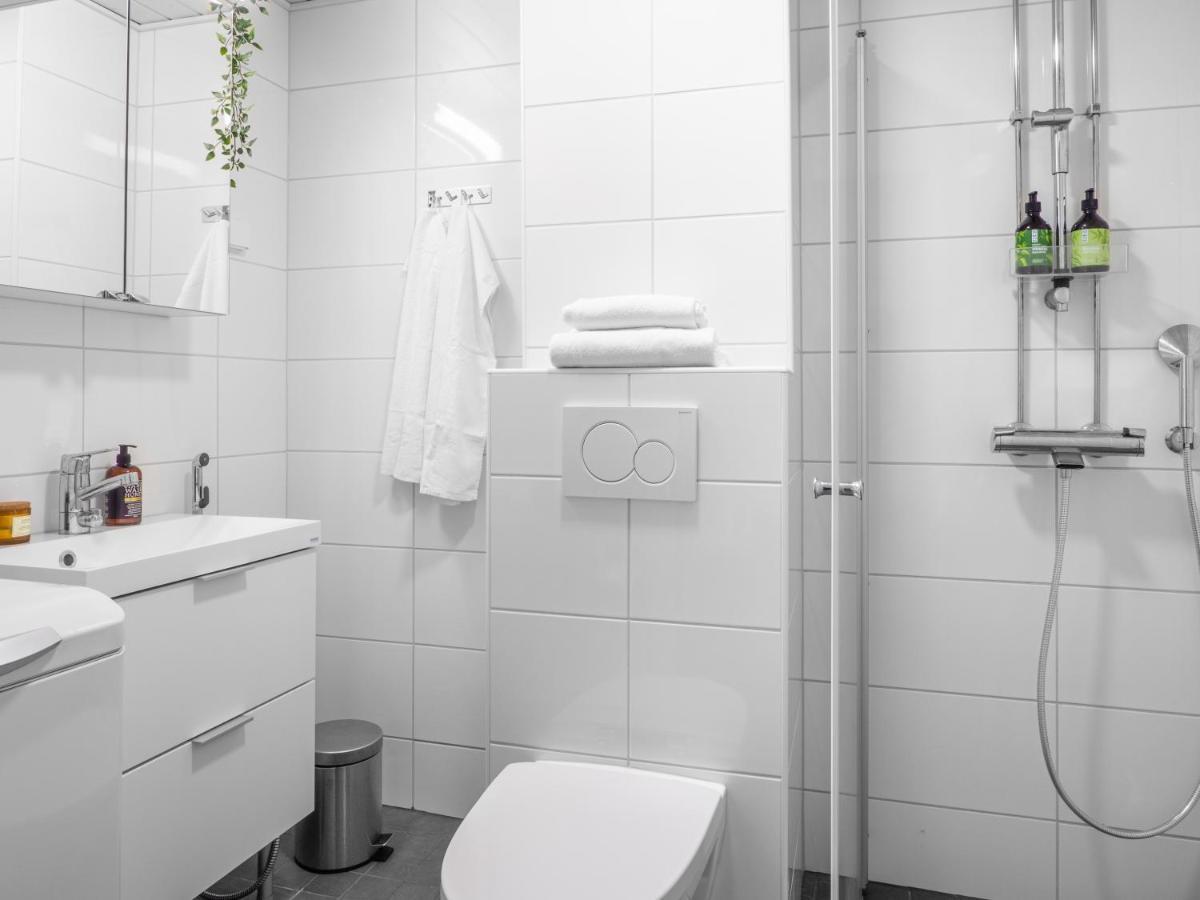 Modern Downtown Studio - "Pikku Ronka" - Hosted By 2Ndhomes Tampere Exterior foto